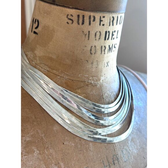 Silver Plated 8 Strand Herringbone Necklace Magnetic clasp - Picture 2 of 3